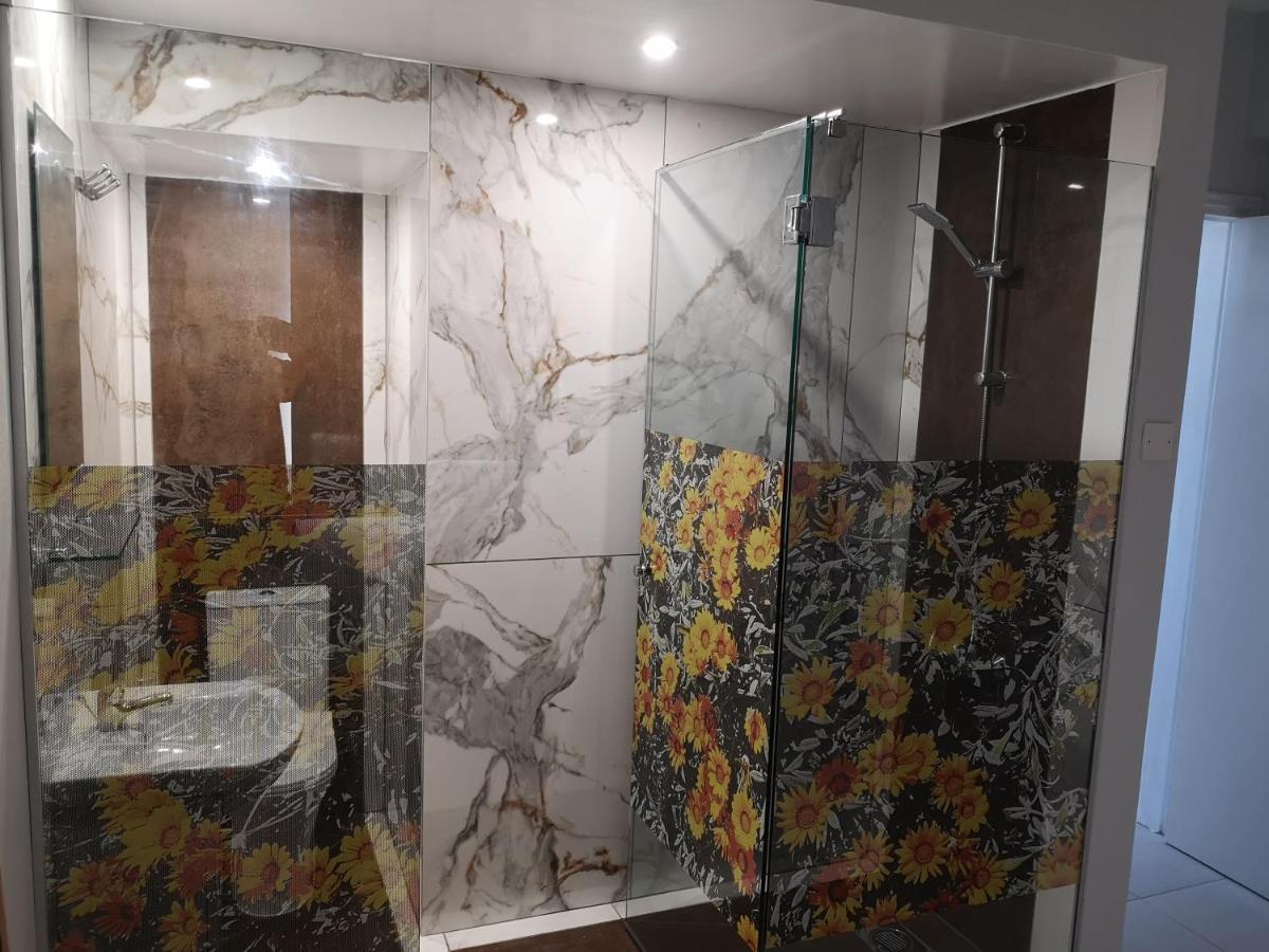 Green Bay Penthouse 2 프로타라스 외부 사진
